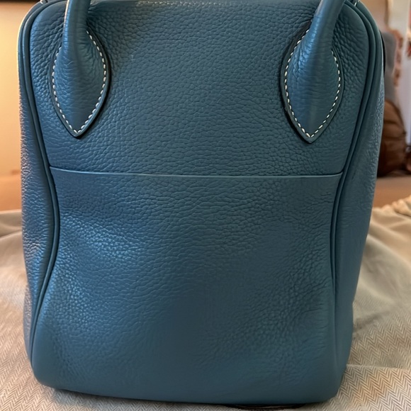 HERMES LINDY HANDBAG WITH RAINCOAT SIZE 34- EXCELLENT CONDITION - Picture 6 of 16